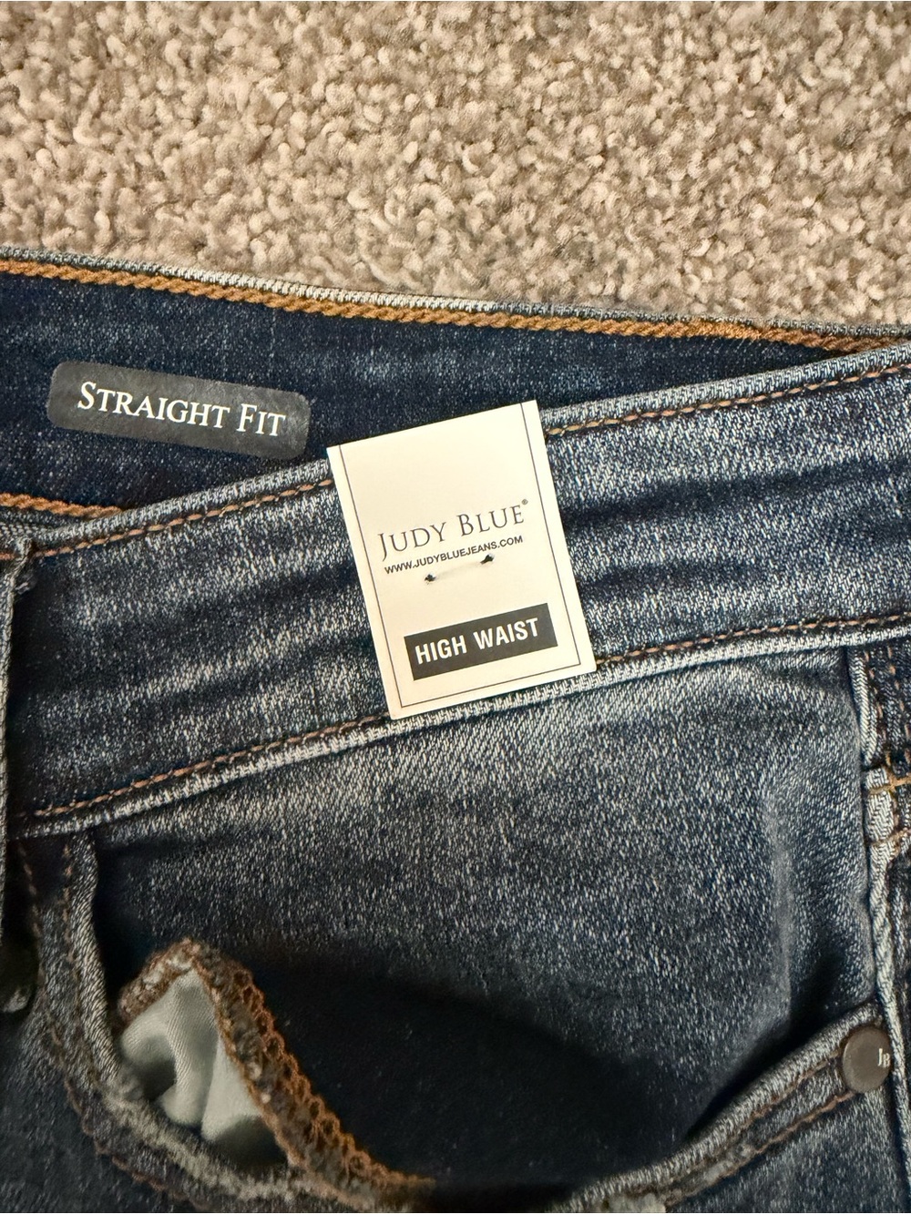 Judy Blue Women's High-Rise 90's Straight Leg Ripped Jeans Size 15/32 NWT - Picture 15 of 16